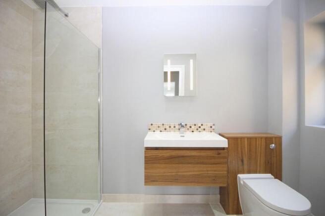 ENSUITE SHOWER...