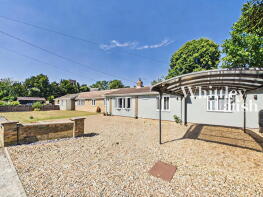 Longridge, Thelnetham Road, Diss IP22 2QY