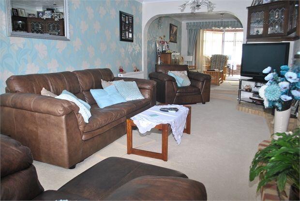 Lounge / Dining Room