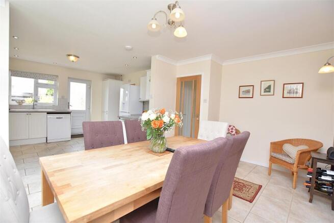 Ffordd Glyn, Coed-Y-Glyn, Wrexham photo 4