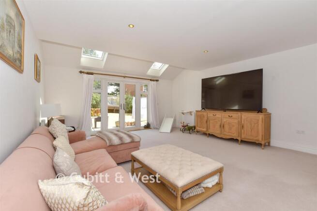 House in Horsham, Rudgwick - View 3