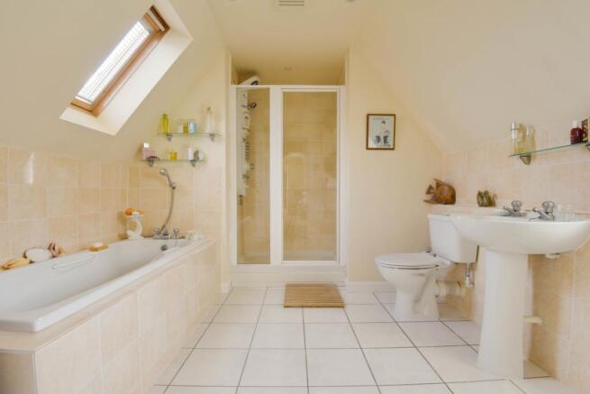 En-suite Bathroom