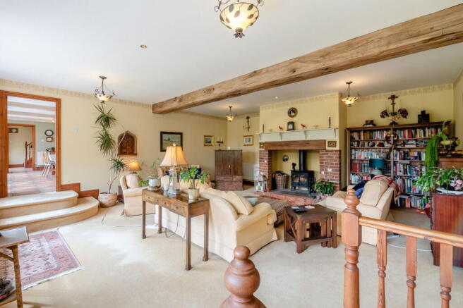 5 bed Barn Conversion for sale Image 12