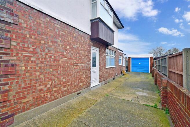 Driveway/Parking
