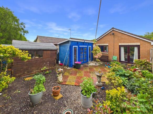 2 bed Bungalow for sale Image 12