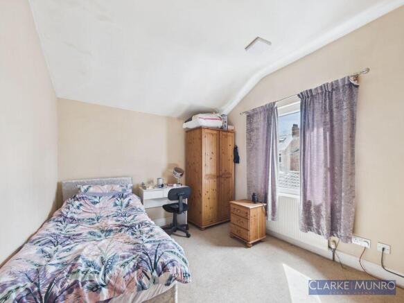 4 bed Terraced for sale Image 9