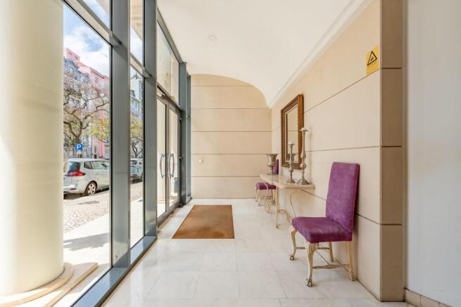 Distinguished Apartment on Avenida 5 de Outubro ¿