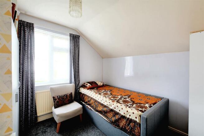 bed 2.jpeg
