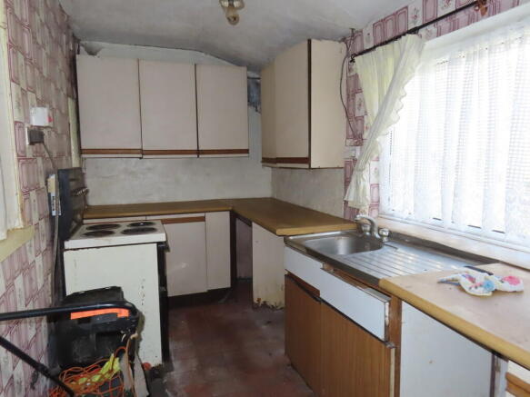 2 bed Detached Bungalow for sale Image 9