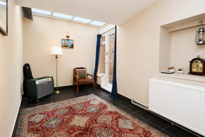 2 bed Semi-Detached for sale Image 5