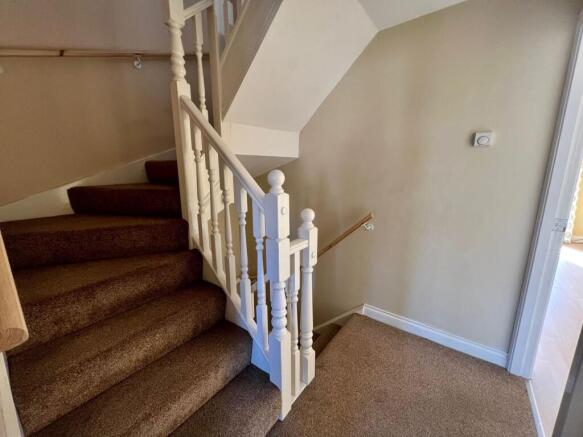 3 bed Town House for sale Image 9