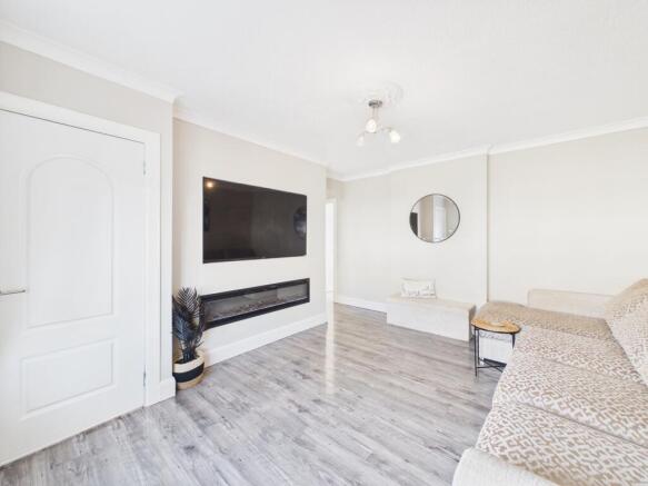 Culzean Avenue, Coatbridge photo 4