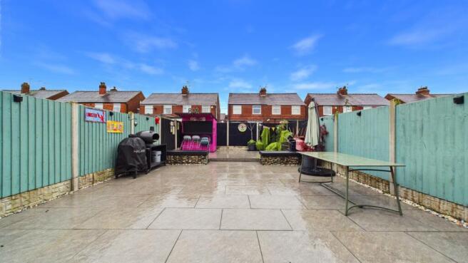 2 bed Semi-Detached for sale Image 7