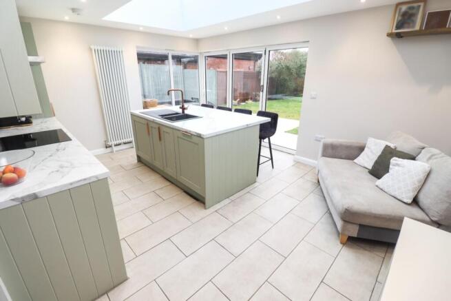 Extended Kitchen/Breakfast Room