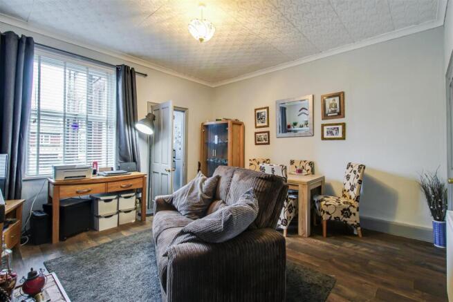 2 bed Terraced for sale Image 4