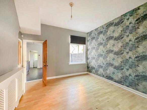 3 bed Terraced for sale Image 4