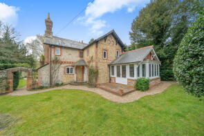 Rowbarns Cottage, Green Dene, Leatherhead KT24 5RG