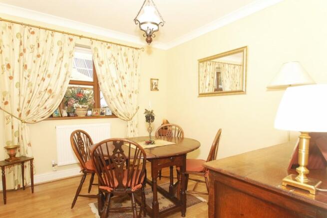 Dining/Bedroom 3