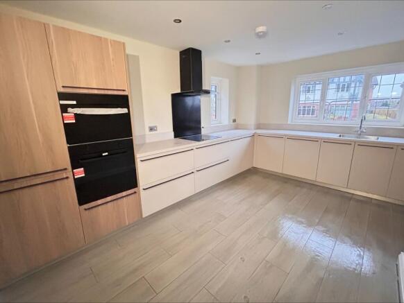 Dining kitchen
