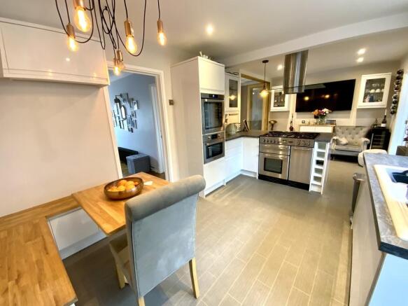 Kitchen/Dining Ar...