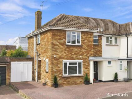 Tensing Gardens, Billericay, CM12