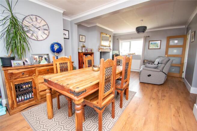 Lounge / Dining Room