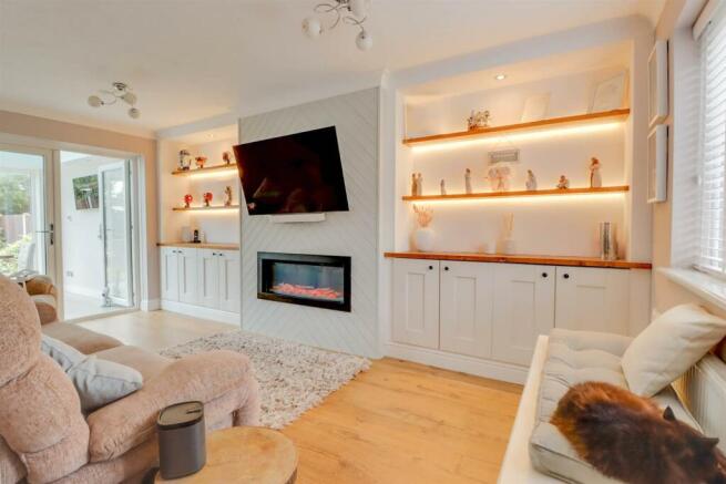 8 WOODBERRY ROAD-4B.jpg