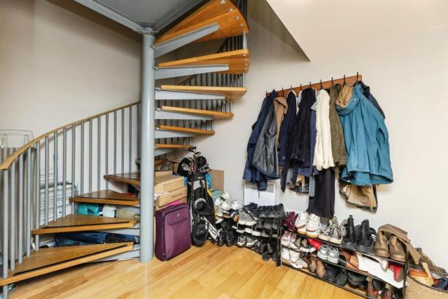 2 bed Apartment for sale Image 8