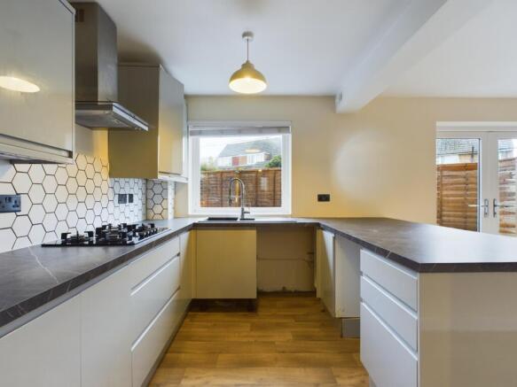 CAM01721G0-PR0055-STILL004