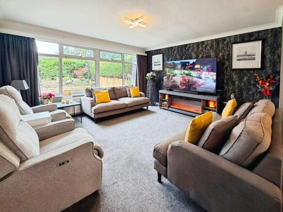 2 bed Link Detached House for sale Image 4
