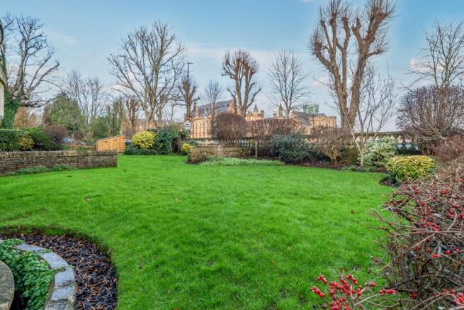 Front garden outwards