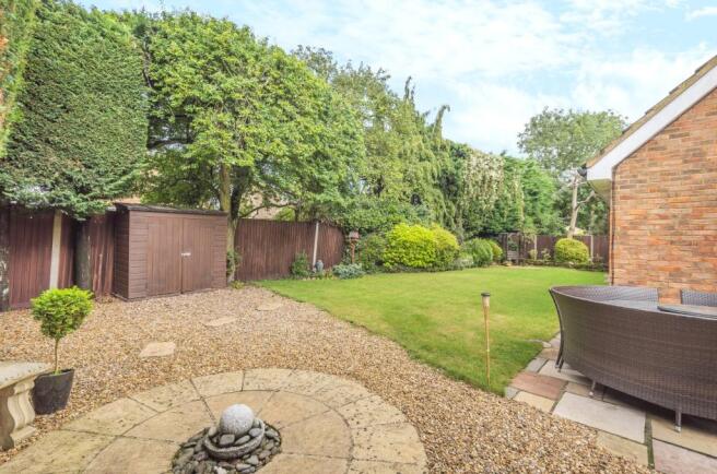 Side Patio & Garden