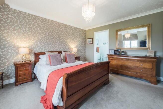 24 Millfield Close-19.jpg
