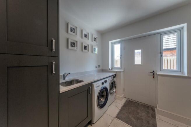 9 Grange Close-044.JPG