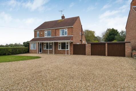 Lincoln Road, Glinton