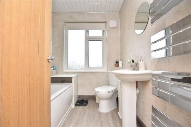 2 bed Semi-Detached for sale Image 6