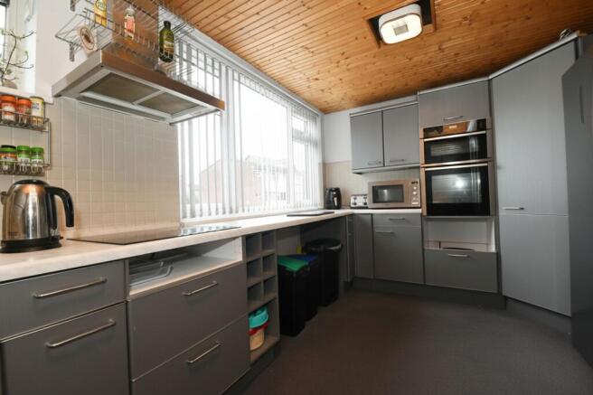 Stoneacre Court, Swinton, M27 photo 3