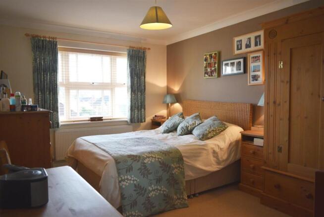 Bed 1.JPG