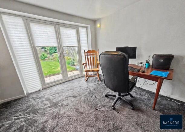 4 bed Detached for sale Image 7