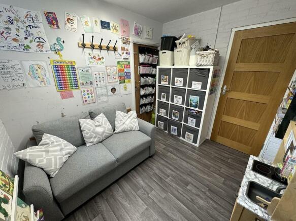 16 - Play Room..jpg
