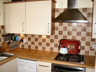 Kitchen  92 x 56