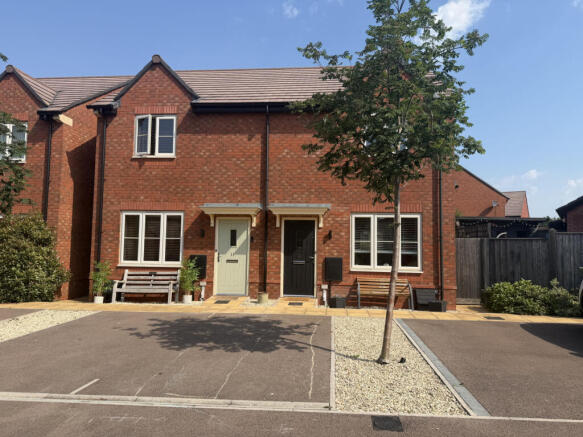 2 Bedroom Semi Detached for Sale