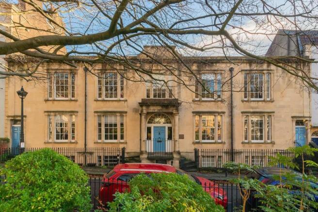 0T4CDHS - External D.jpg