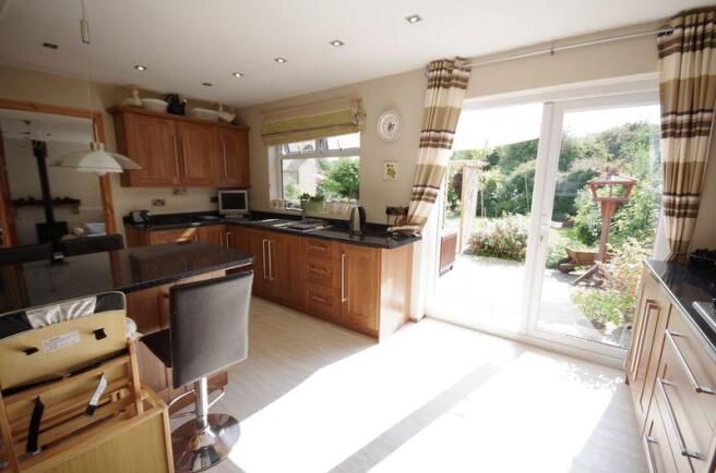 Kitchen (2nd shot)