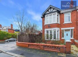 32, Fir Grove, Blackpool FY1 6PJ