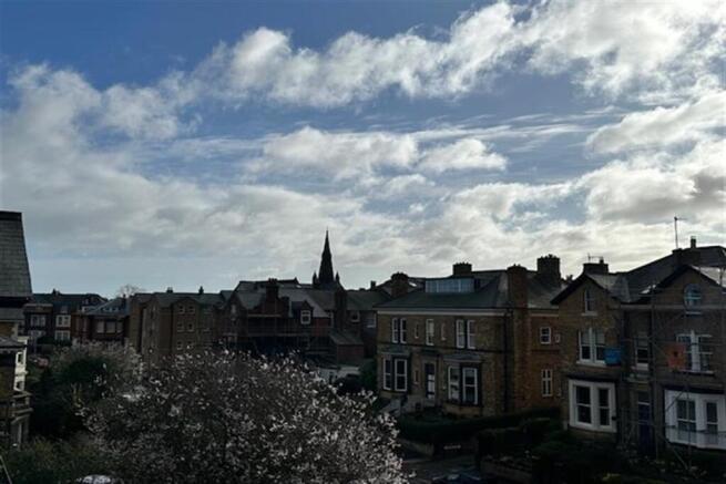 2 bed Flat for sale Image 12