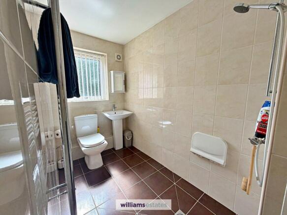 Maes Ffynnon, Ruthin, LL15 photo 4