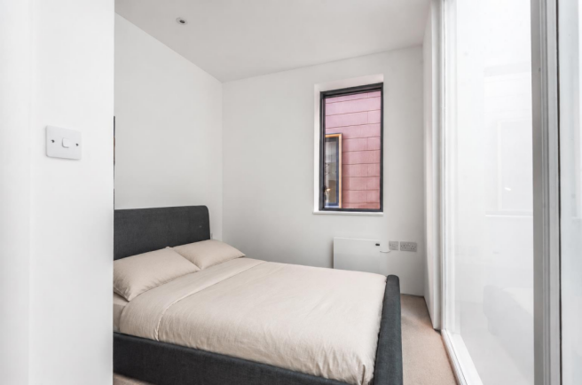 4 bed Town House to rent Image 11