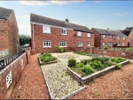 12, The Oval, Cummersdale CA2 6BL