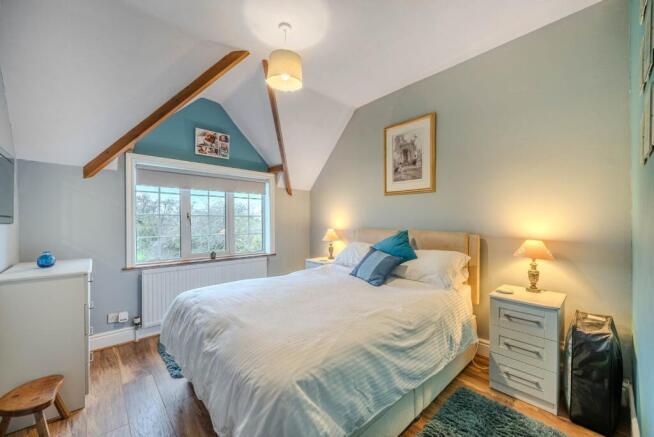 4 bed Detached for sale Image 12